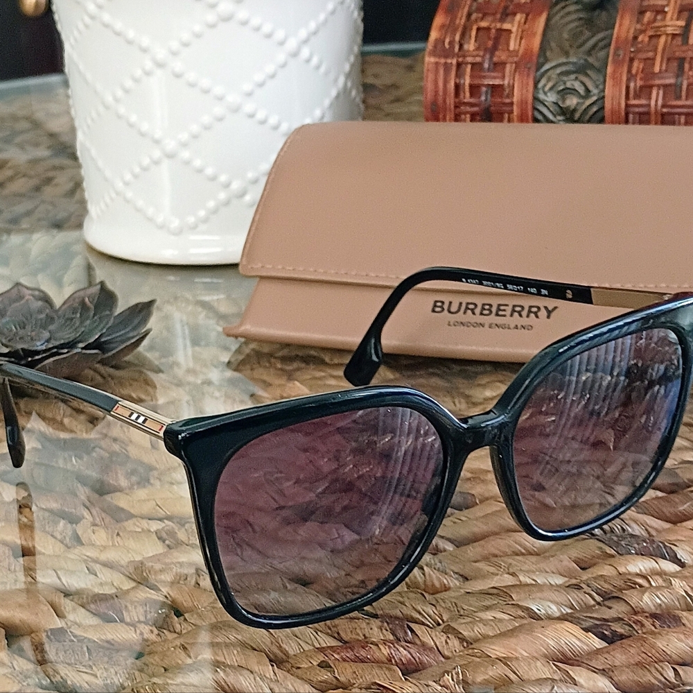 Authentic Burberry "Emily" Sunglasses B4347 3001/8G